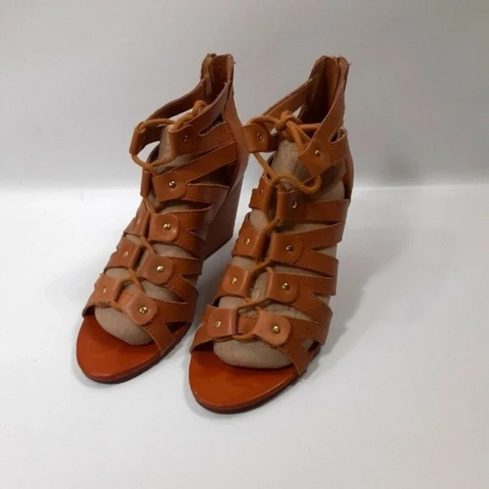 Dolce Vita Size 7 Brown Strappy Open Toe Back Zip Wedge Heel Sandals